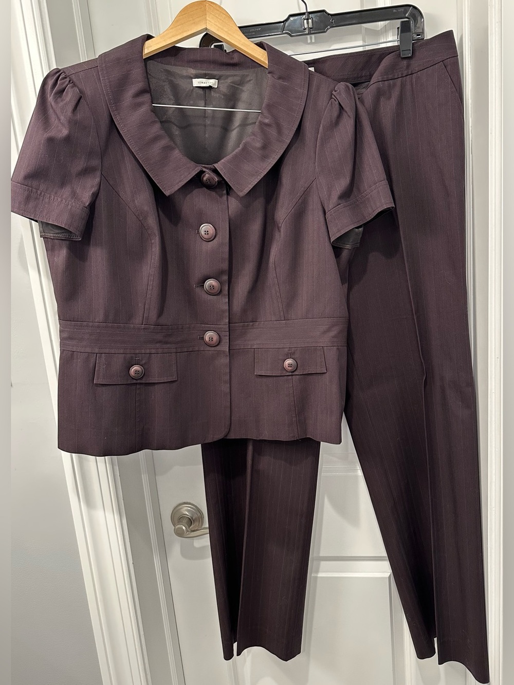 SEMANTIKS Women's Burgundy Pinstripe Short-Sleeve Blazer Sz 16 & Pants Sz 14 Set